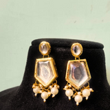 Beautiful Kundan Earring With White Pearls