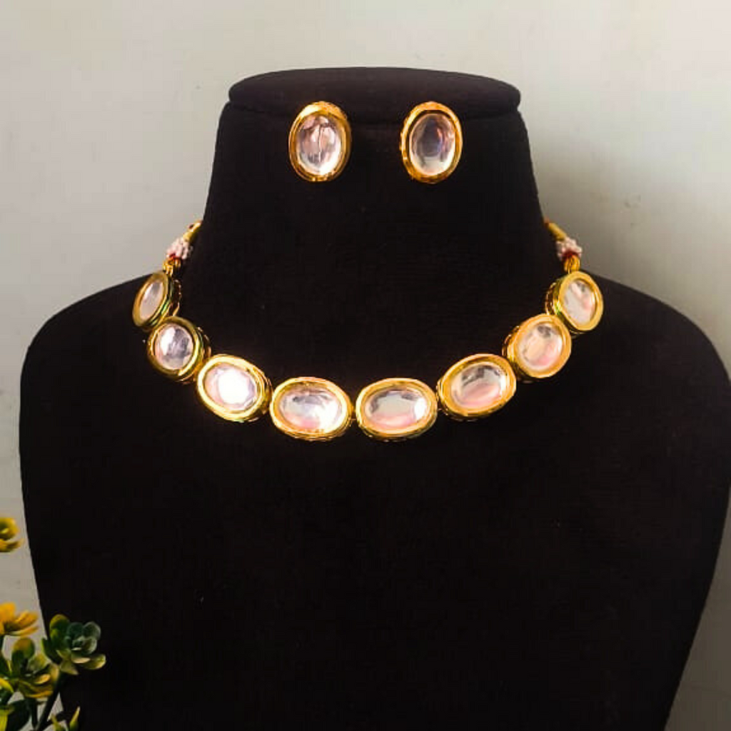 Oval Shapes Kundan Necklace