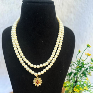 pearl double-layer necklace with a Kundan pendant
