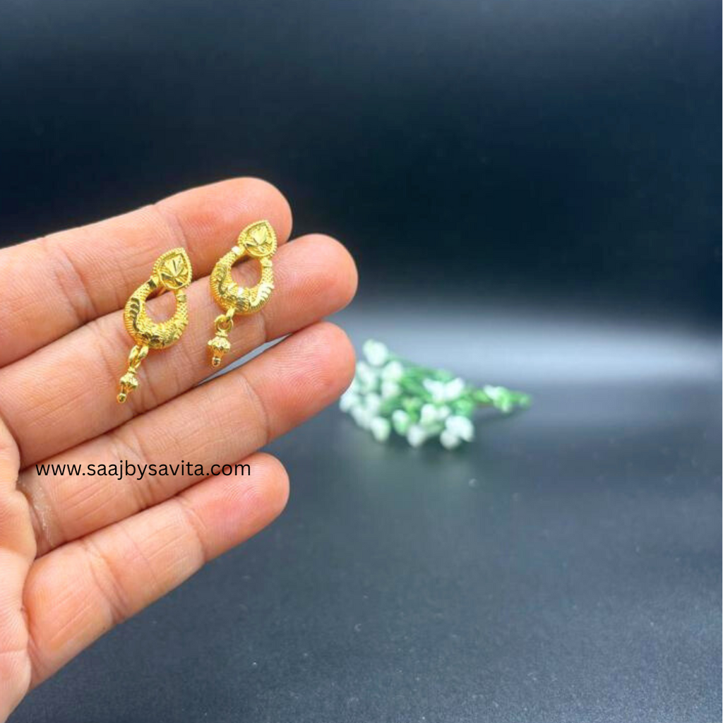 Unique Design Gold Plated Earring