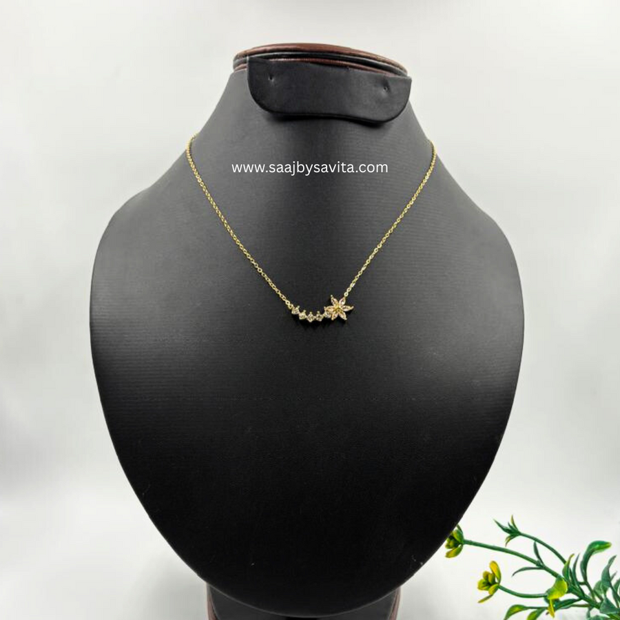 Anti Tarnish Chain With Beautiful Pendant