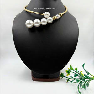 Pearl Unique Design Hasli Necklace